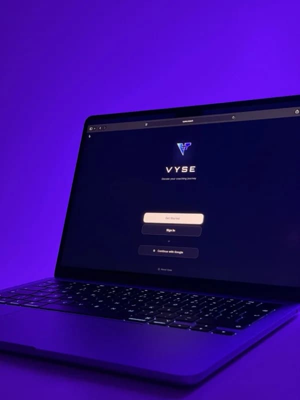 Webová aplikace na míru — rychlá, bezpečná a škálovatelná